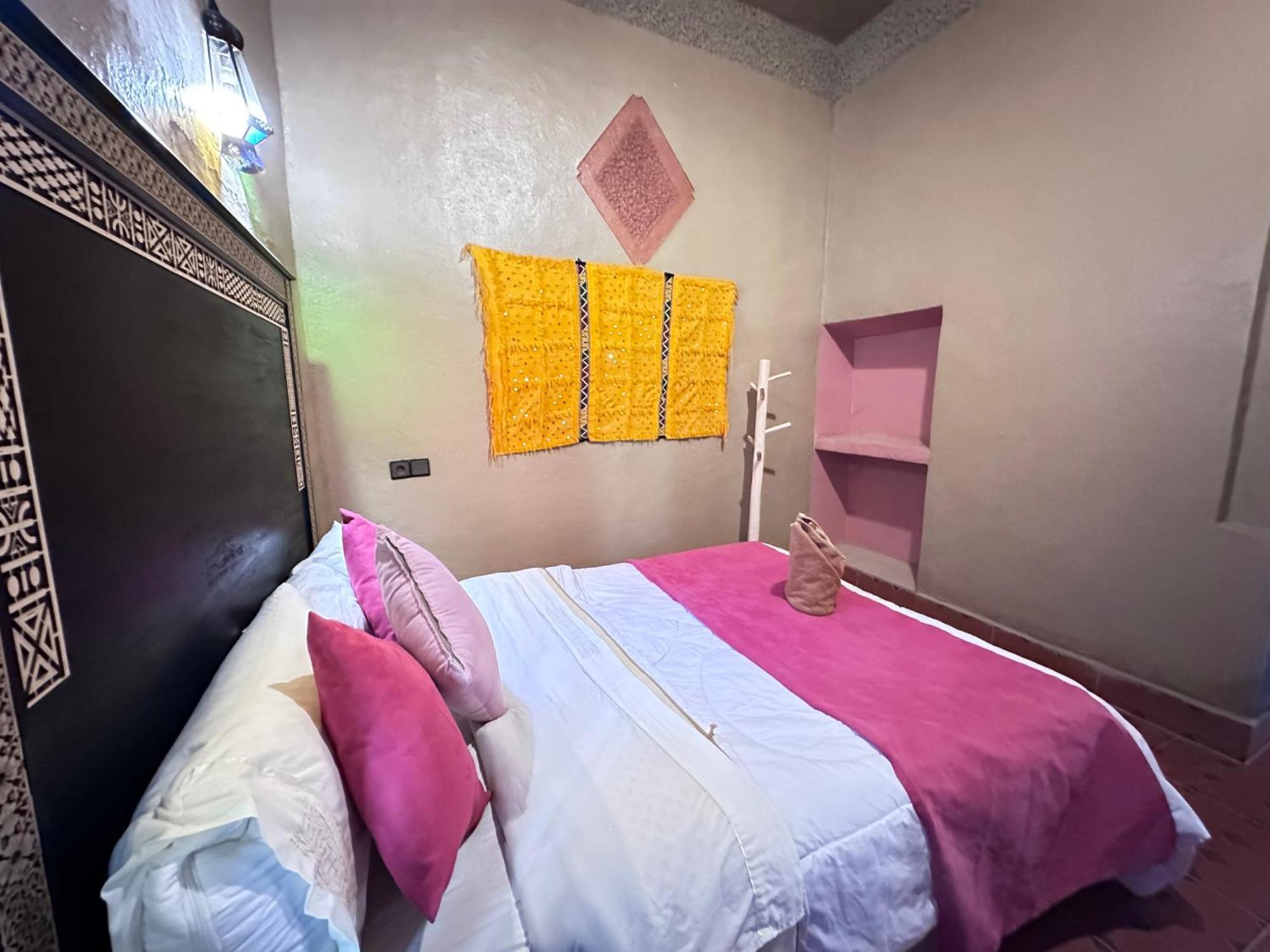 Riad Les Roches Мерзуга Экстерьер фото